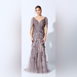 Plus size formal gown.  20W. This is a show stopper.